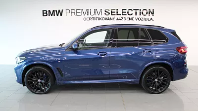 BMW X5 xDrive30d 210 kW automat Phytonic Blue