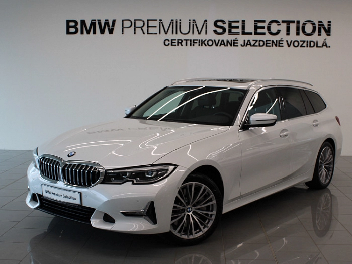 BMW 330d xDrive Touring 210 kW automat Mineral White